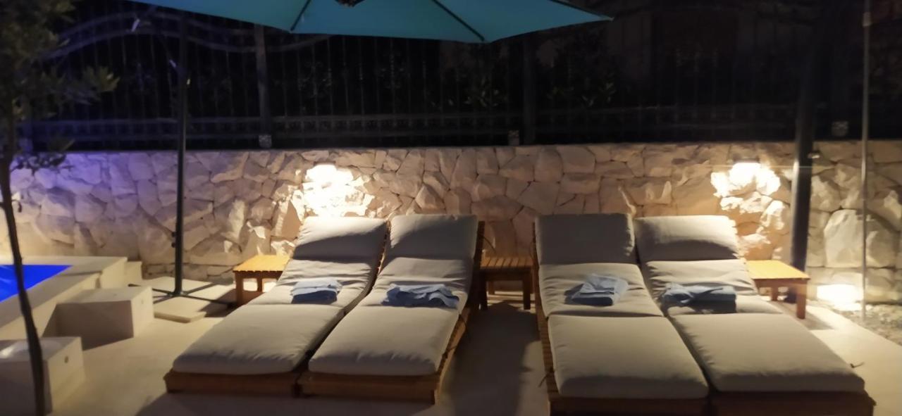 Villa Mira โตรกีร์ ภายนอก รูปภาพ
